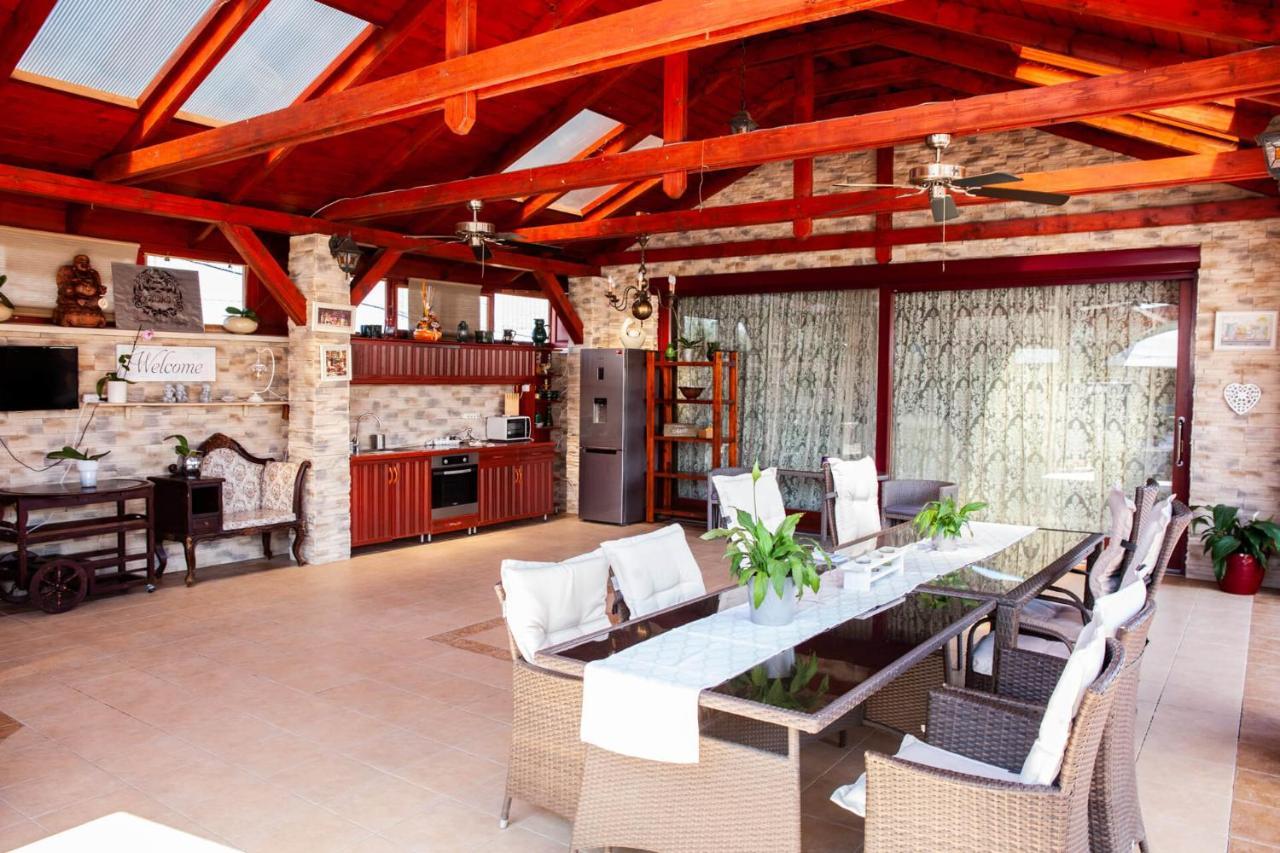Barackos Wellness Villa Fot Bagian luar foto