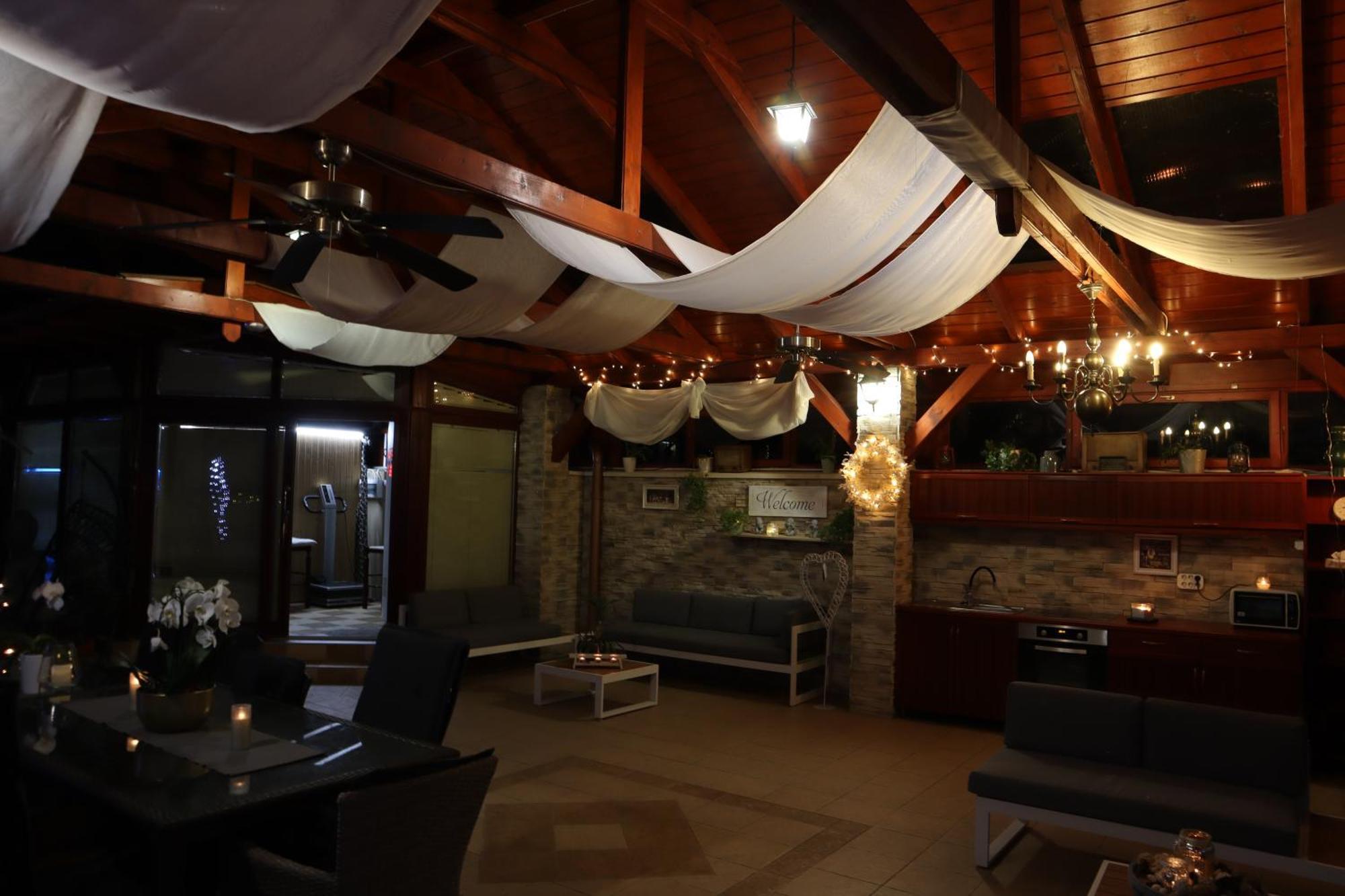 Barackos Wellness Villa Fot Bagian luar foto