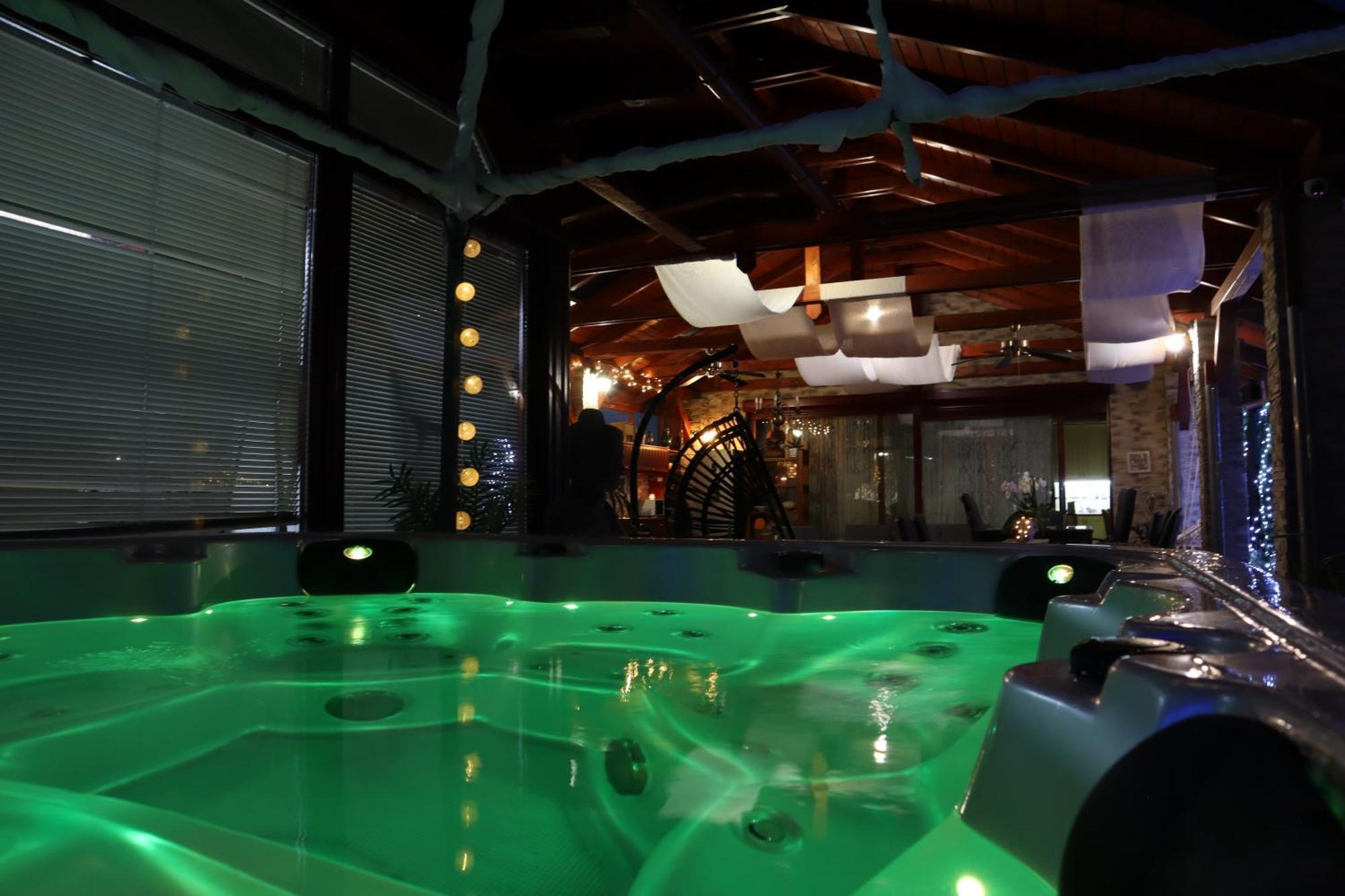 Barackos Wellness Villa Fot Bagian luar foto